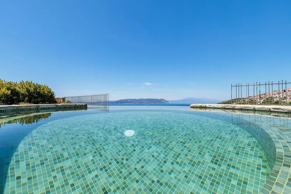 Rodon Luxury Villas Aura