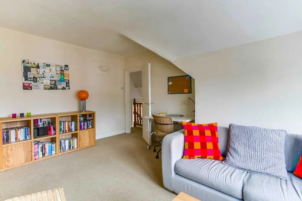 Lovely 1BR Home in North London