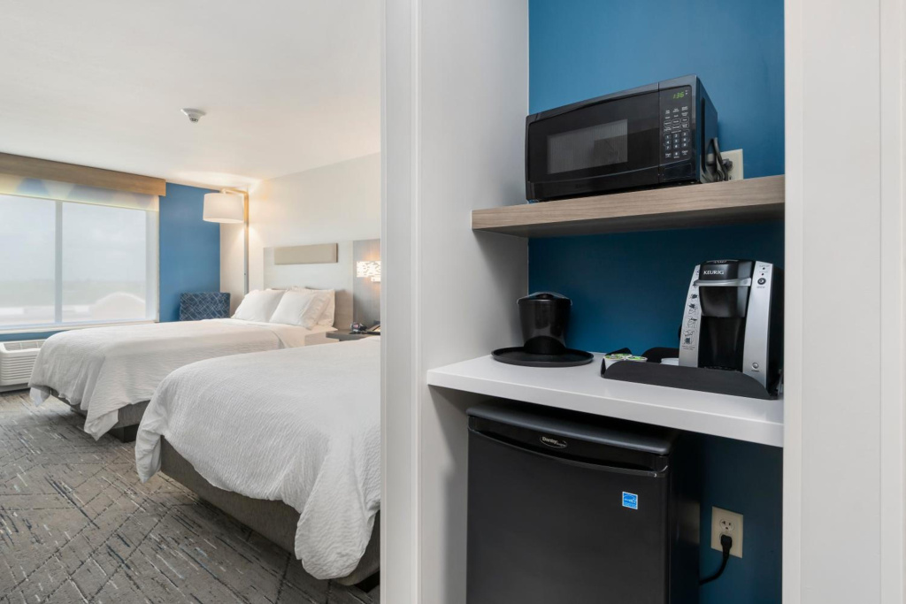 Holiday Inn Express Hotel & Suites Peru - Lasalle Area by IHG