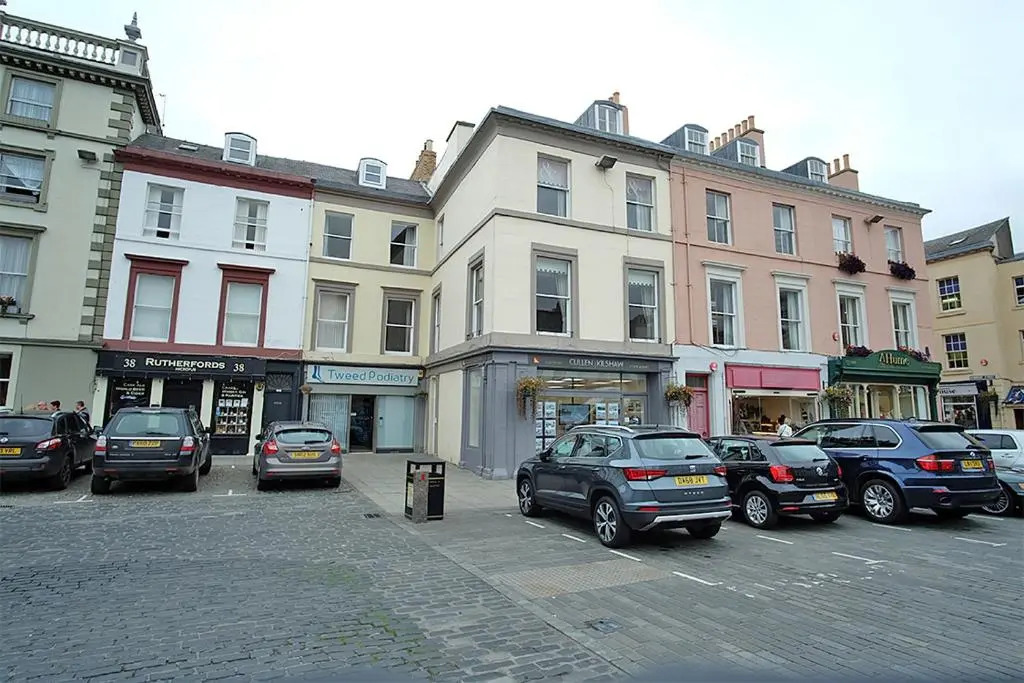 Studio Apartments on the Square