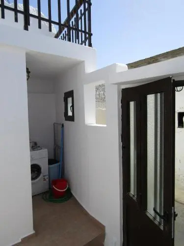 Theanos House