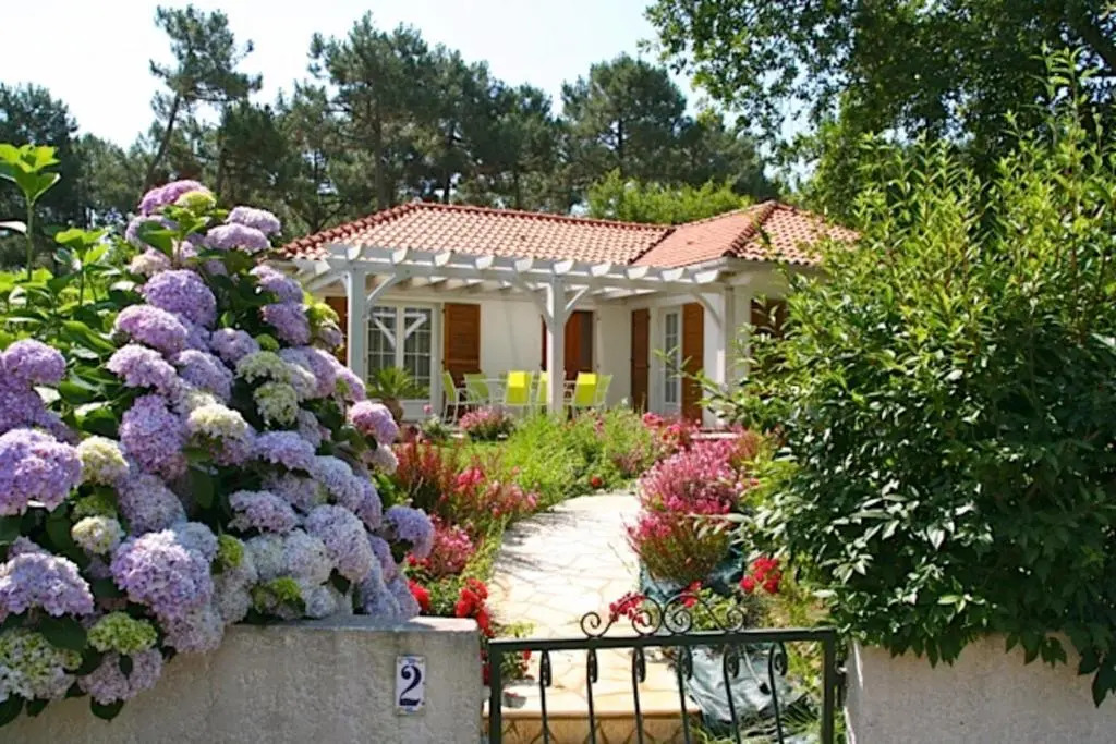 Wonderfully landscaped garden and nice house