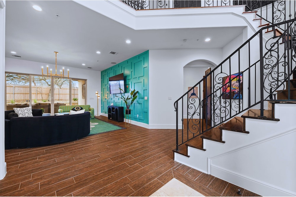 1110 Terjo Ln