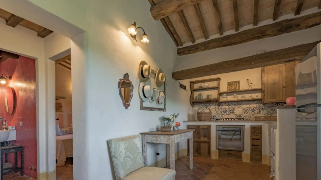 Beautiful Luxury Independent Villa With 13 Sleeps -prugnolo