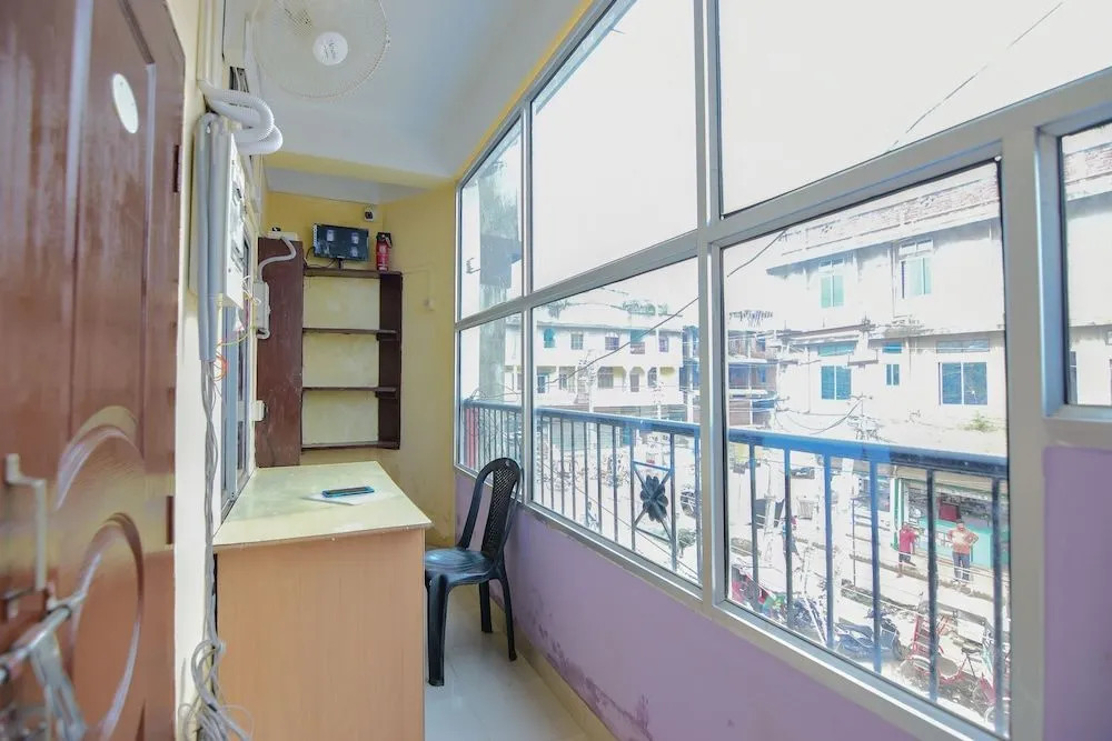Spot On 30735 Madina Guest House
