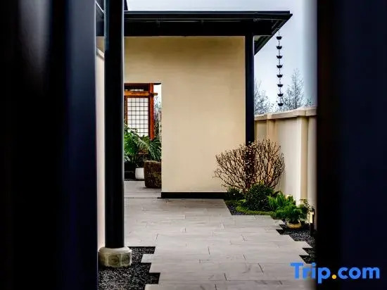 Mountain Breeze as the Vein. Forest Private Hot Spring Outdoor Themed Homestay
