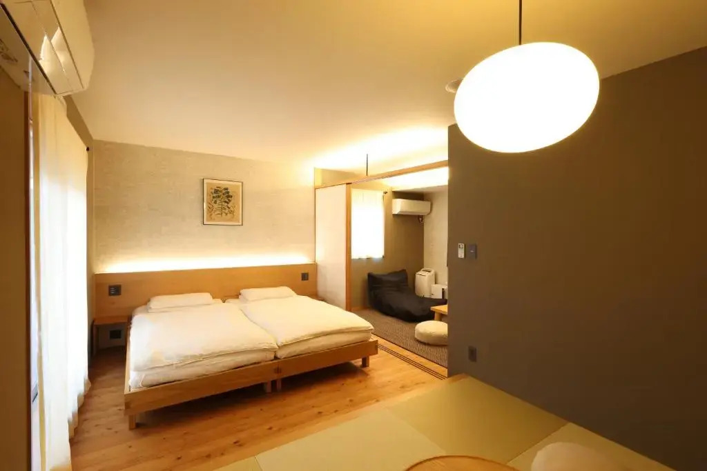 Neon Hotel - Luxury Sleep Retreat