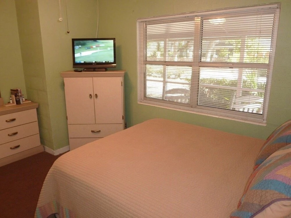 At Last - B 2 Bedrooms 1 Bathroom Duplex