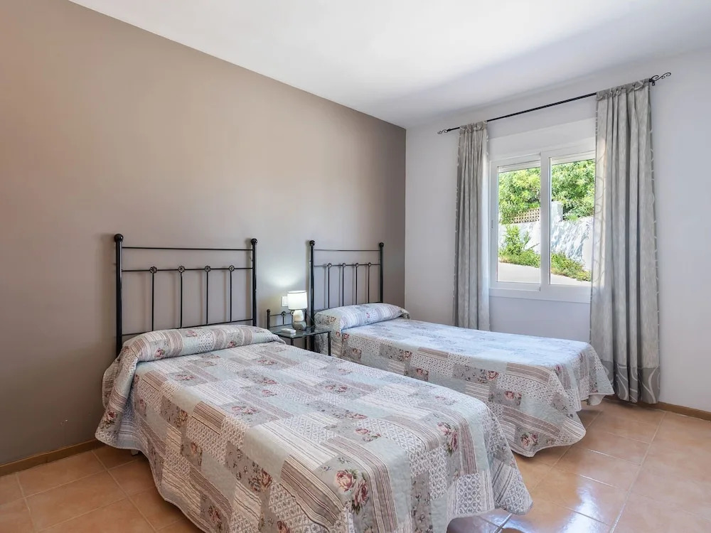 Fancy Holiday Home by the Sea in Calpe With Pool