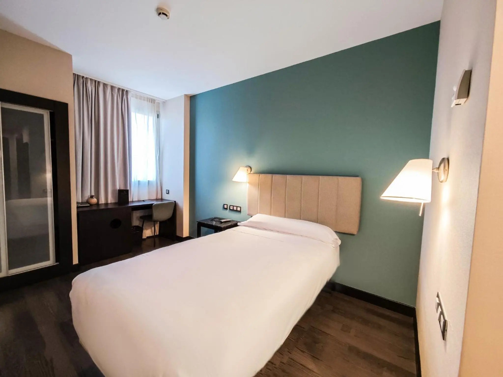 AZZ Pamplona Norte Hotel