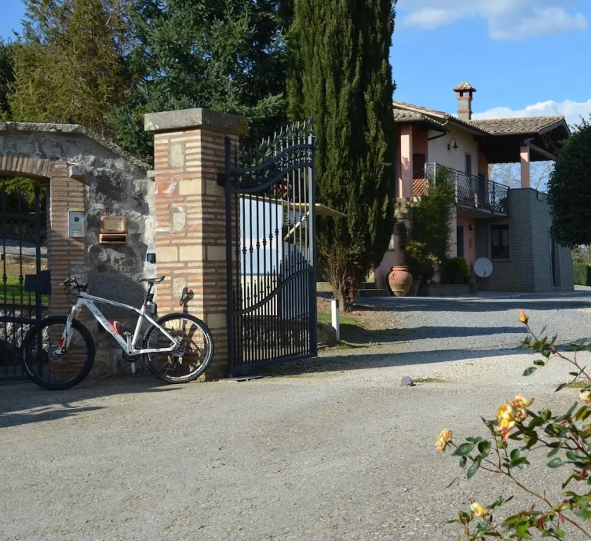 Bed and Breakfast Bike