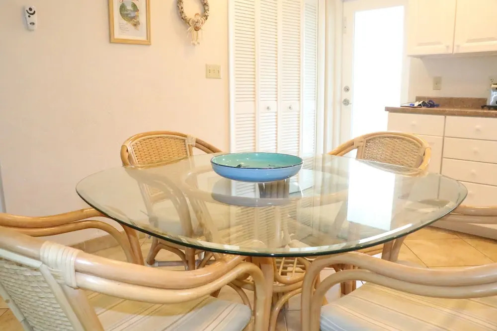 Jamaica Royale 086 - 2 Br Condo