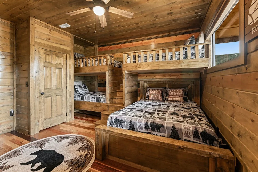 Cabin w/ Hot Tub & Game Room in the Smokys!