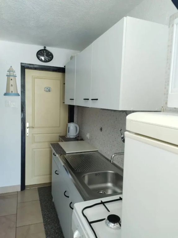 Coloured - Apartments on Island - A1 - Plavi :