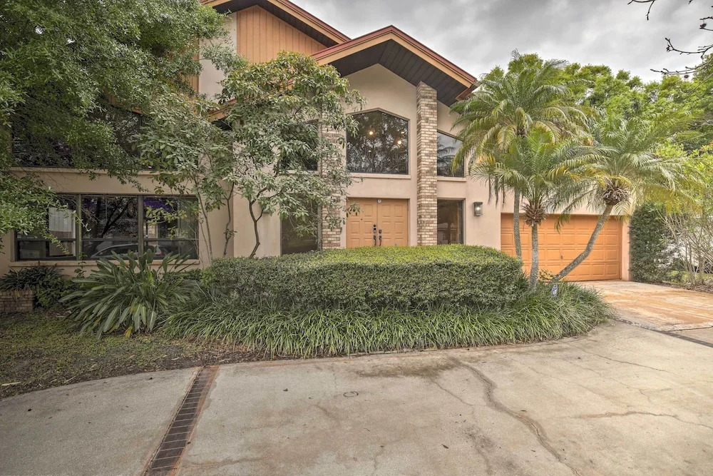 Huge Home w/ Pool Table Near St Pete Beach!