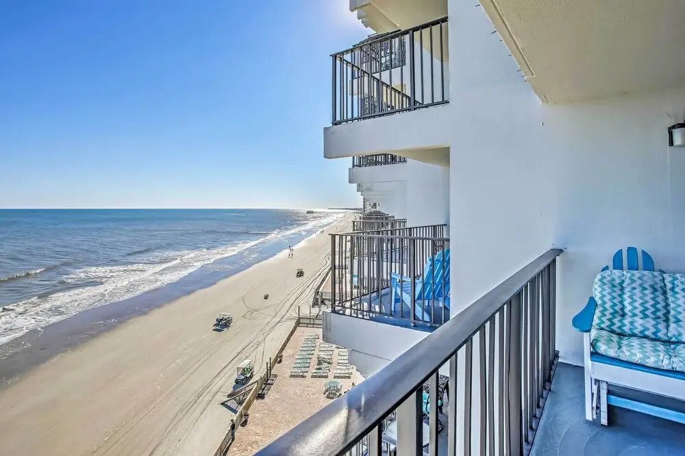 Beachfront Murrells Inlet Condo w/ Ocean Views