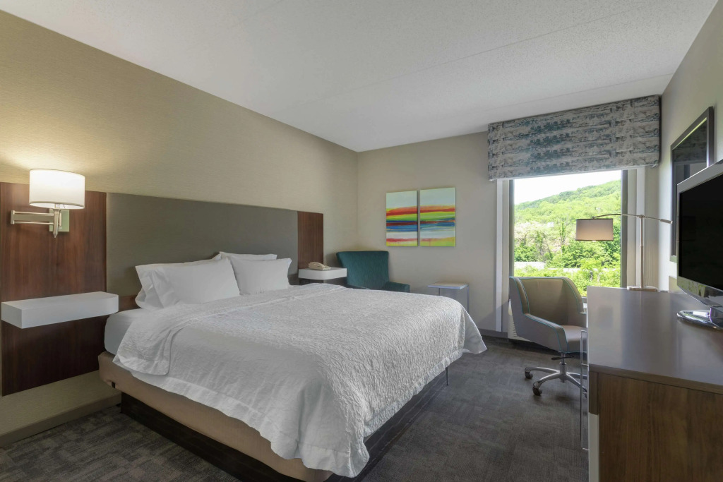 Hampton Inn Bedford
