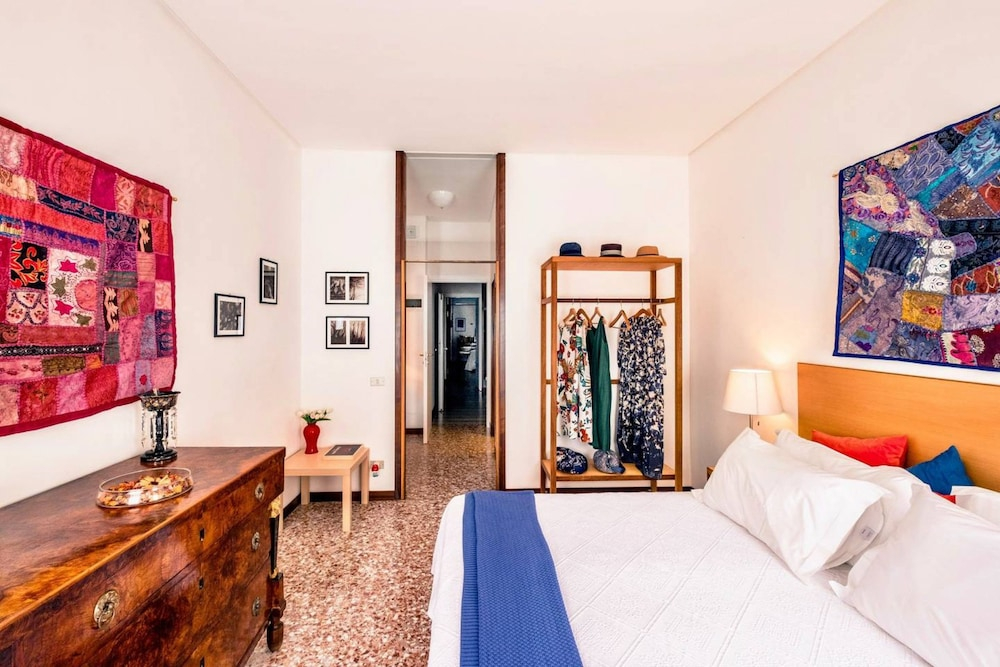 San Severo Bright Stylish Apartments Canal View