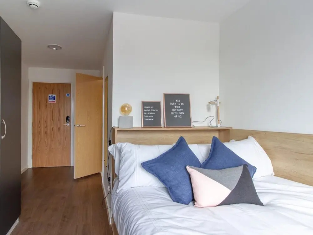 Modern Ensuite Rooms - SHEFFIELD
