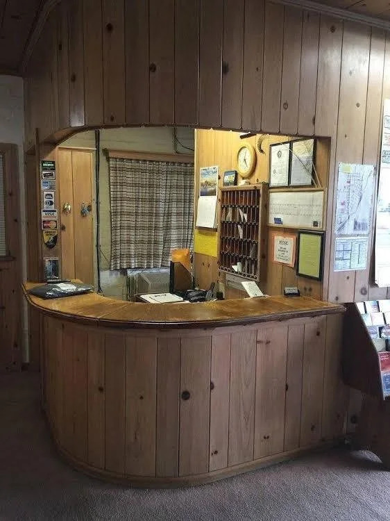 Lovelock Inn