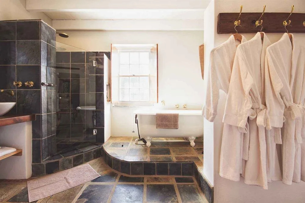 Augusta de Mist Country House and Kitchen