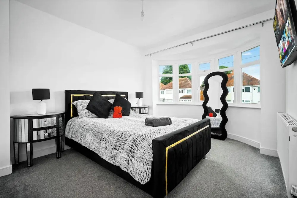 The Rock, Solihull Retreat Birmingham Airport