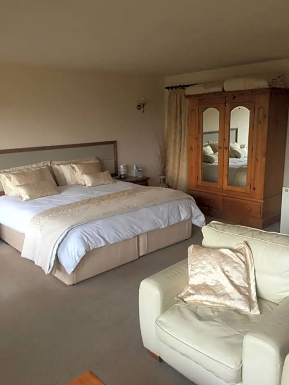 Ackroyd House