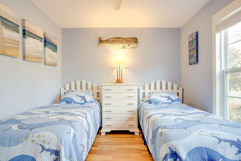 3 Mi to Bethany Beach: Gem w/ Deck & Pool Access