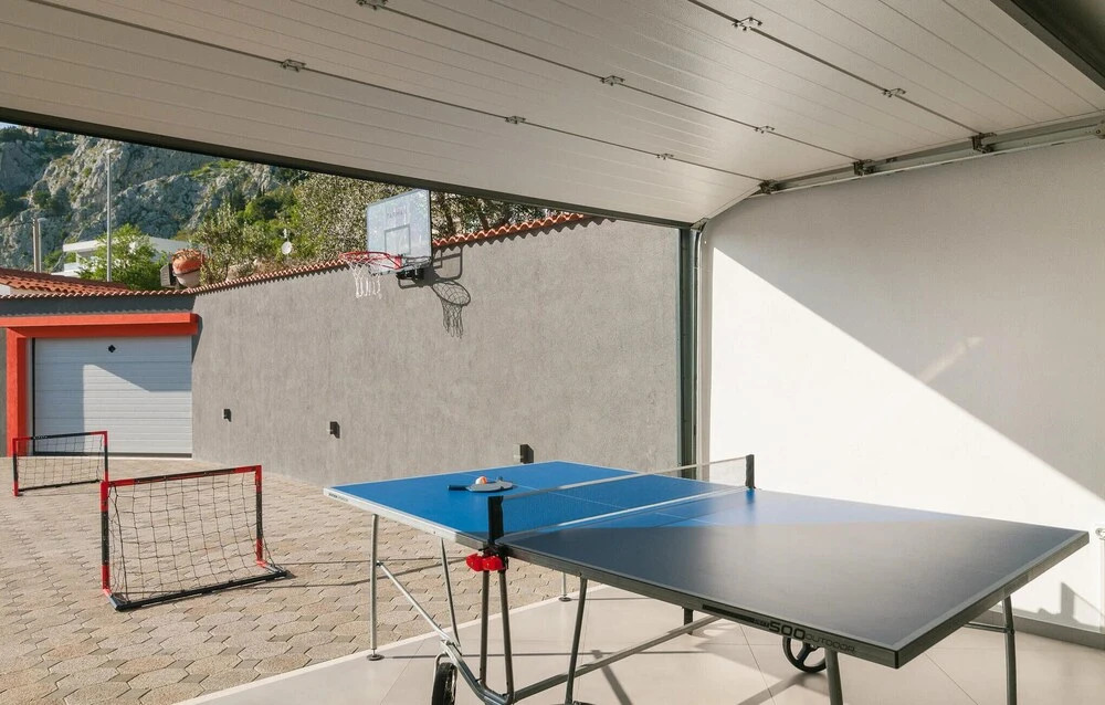 Beautiful Home in Omis With Wifi and 4 Bedrooms