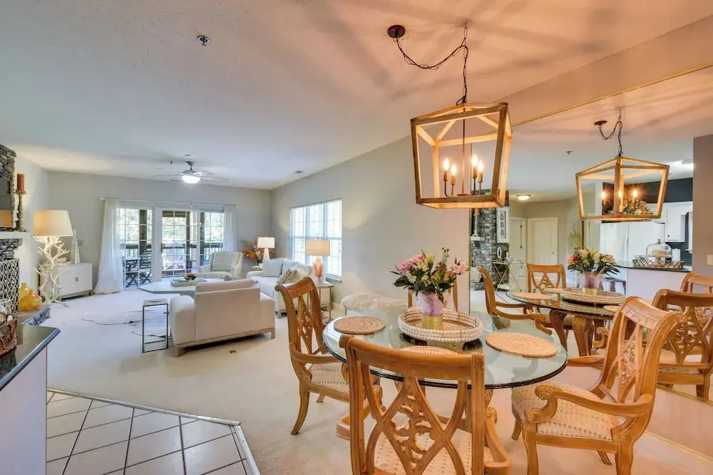 Balcony & Golf Course View! Condo at Kingwood