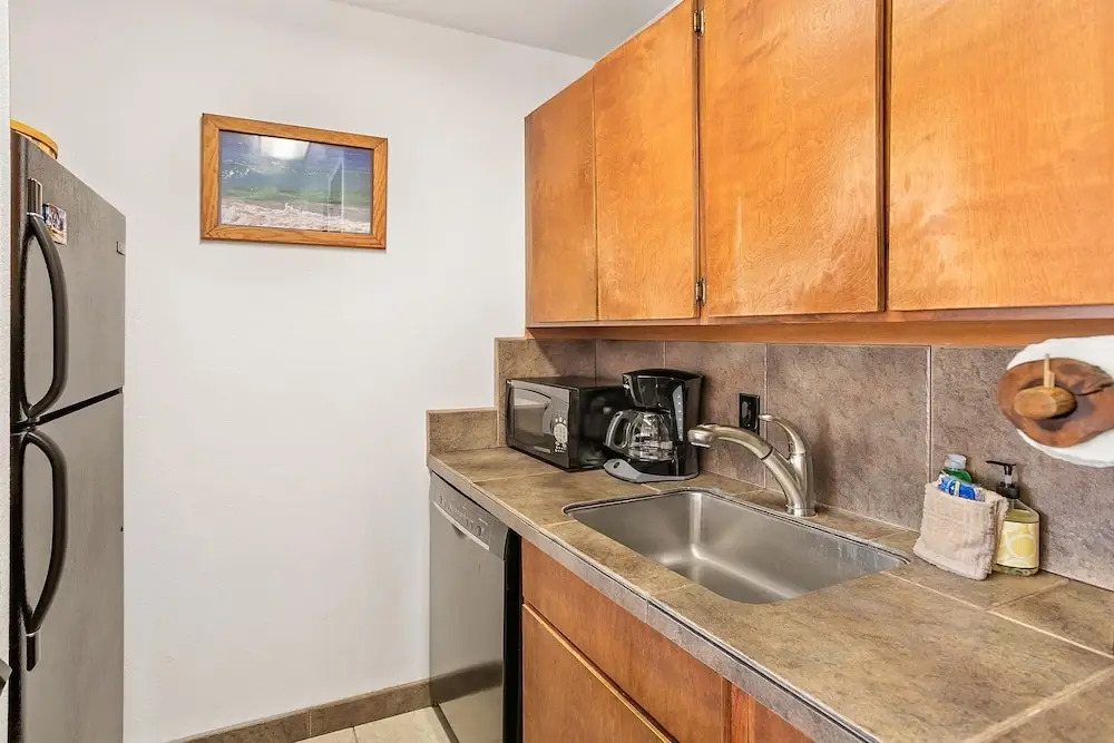 Maui Vista 3-102 - Updated, Ground Level, Steps to the Pool, Walk to Everything!