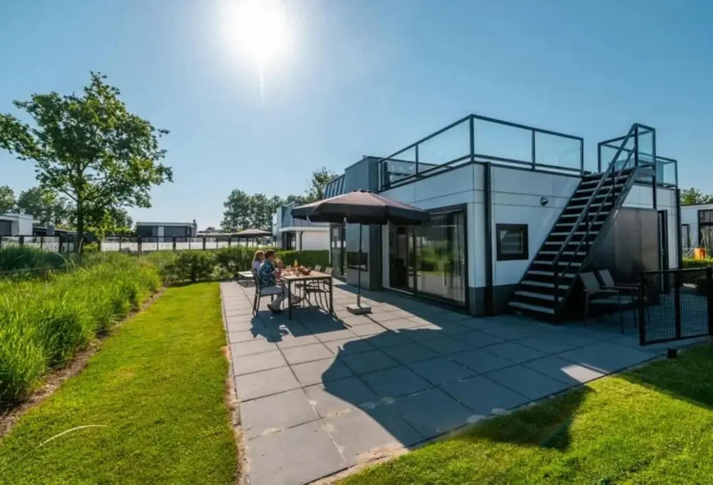 Modern House With Dishwasher