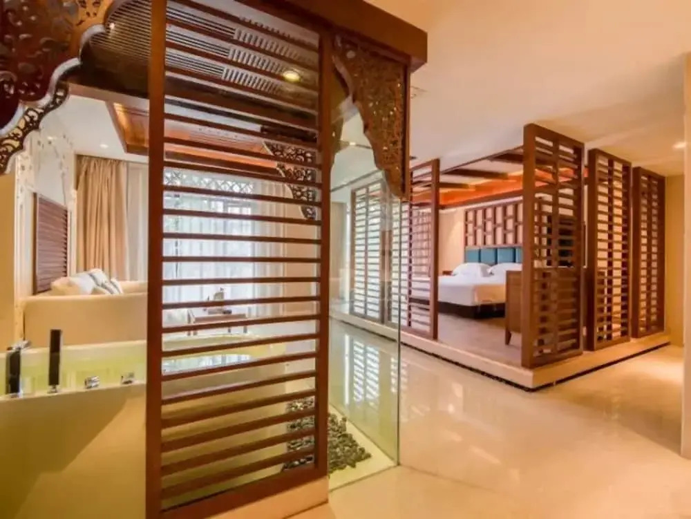 Vyluk J Hotel South Asian Garden Dianchi