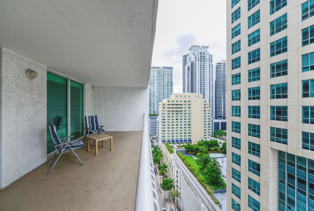 Brickell Bay 2308