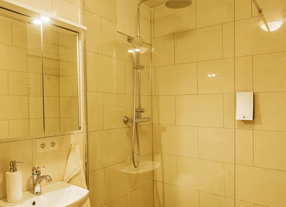 Guesthouse 77