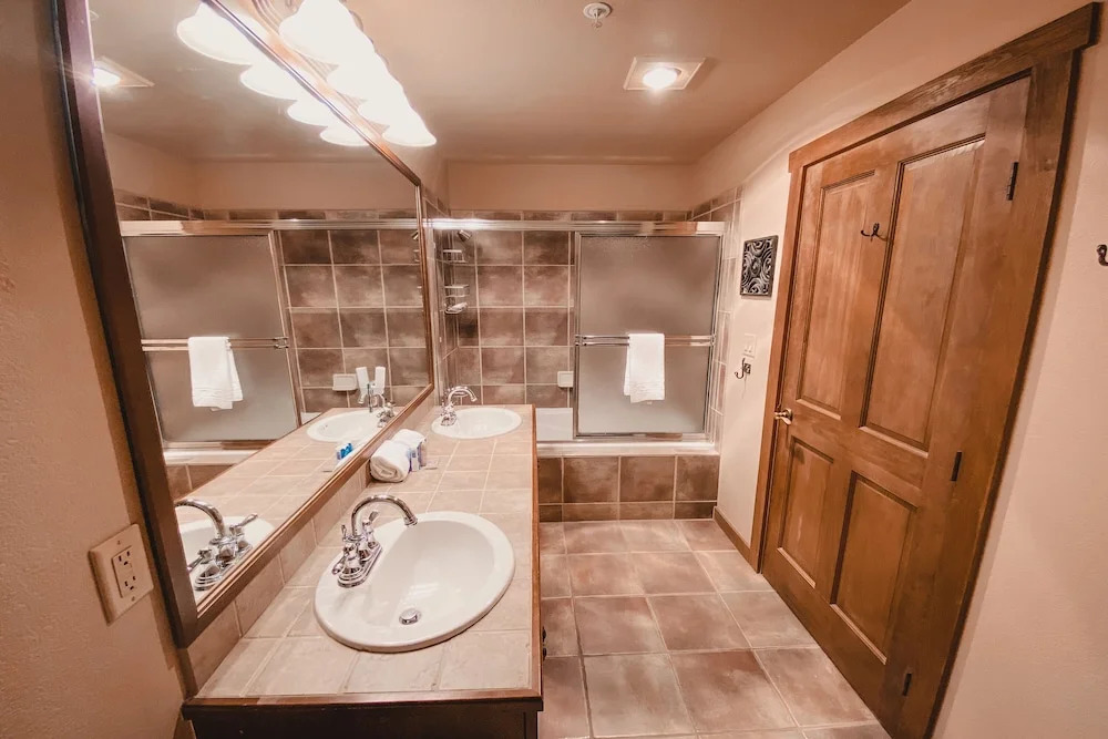Red Hawk Townhomes 2321