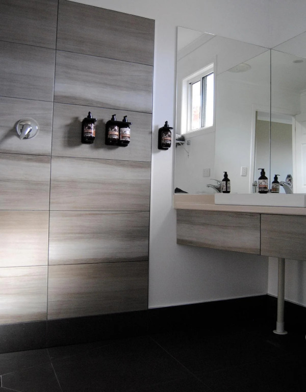 Burnt Pine Boutique Apartments