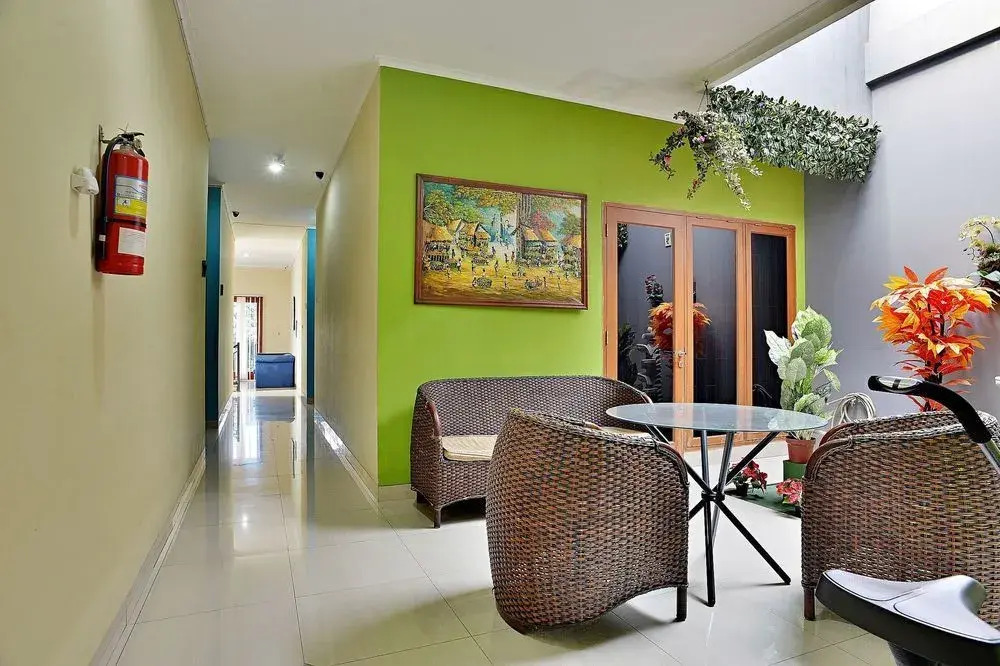 ZEN Rooms Cipete Utara
