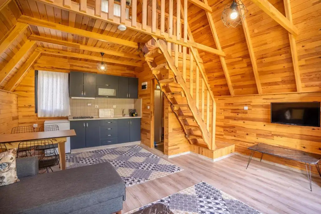 Karaoz Safir Bungalov