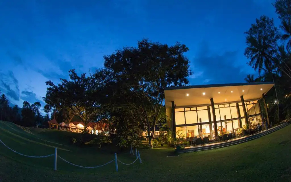 Victoria Golf Resort