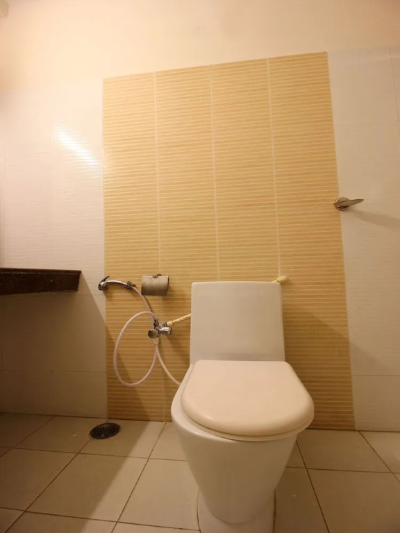 OYO 22279 Flagship Hotel Pavan