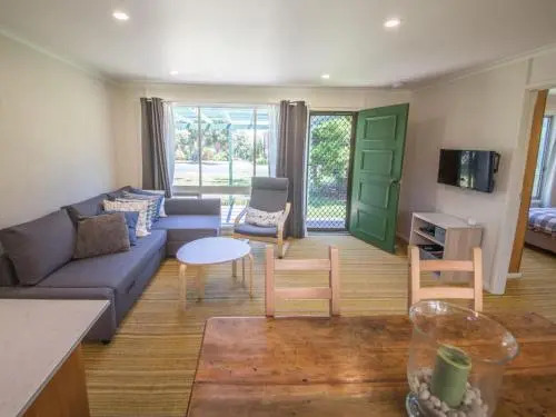 17 Broadbeach Drive