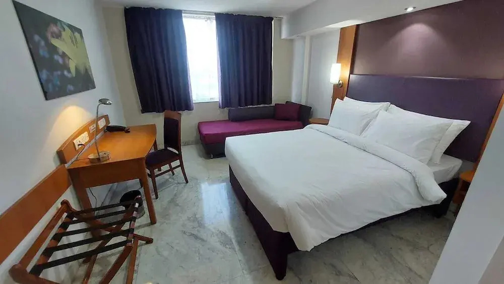 Deventure Hotel