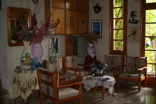 Studios Koukouros