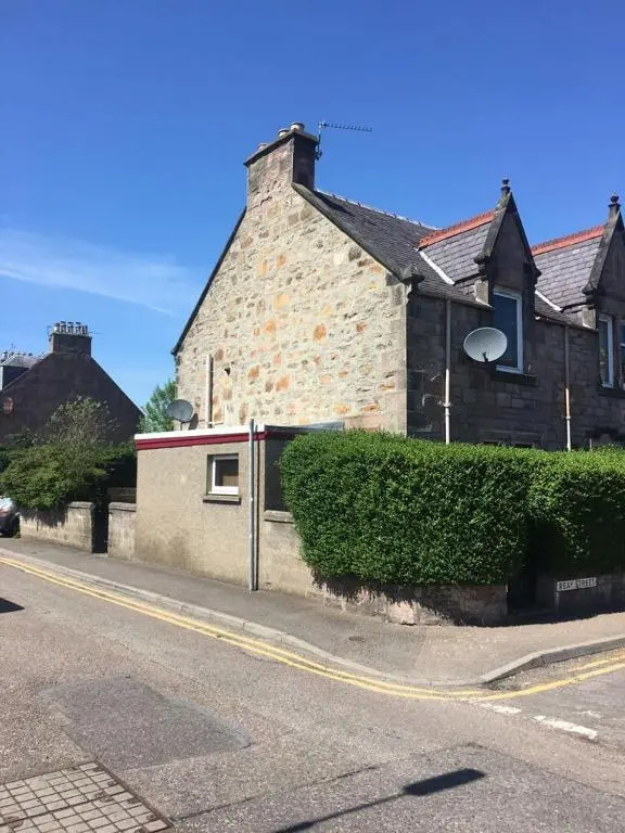 Reay Street Apartment