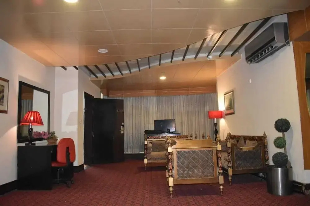 Al-safina Hotel