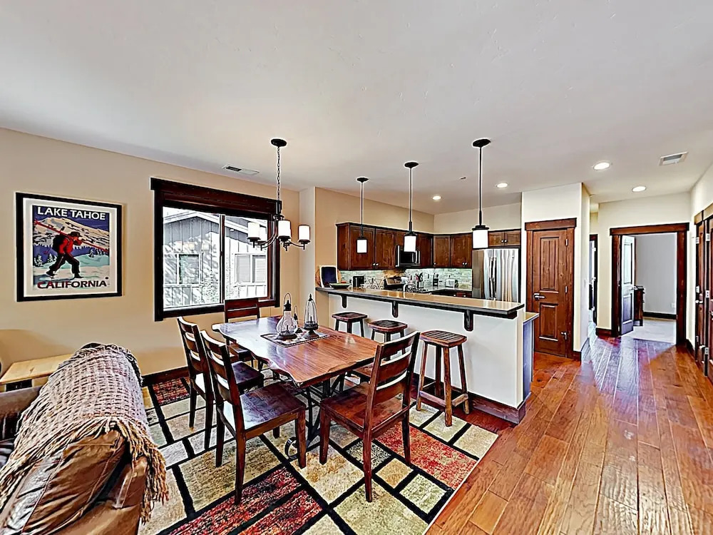11595 #4 Truckee - 3 Br Condo