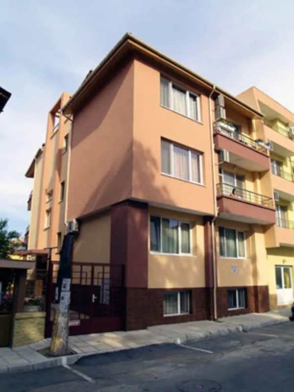 Studio in Pomorie, With Furnished Terrace and Wifi Near the Beach