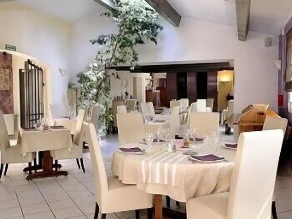 Logis Hôtel Le Mistral - Restaurant - Montélimar Sud