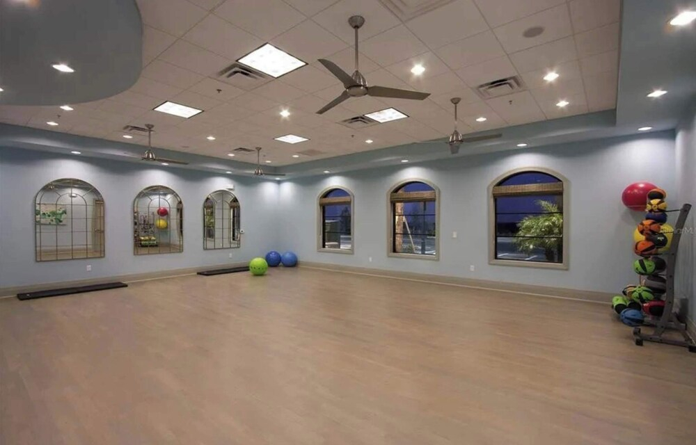 Marvelous 4 Bd w Pool Waterpark Near Disney 218
